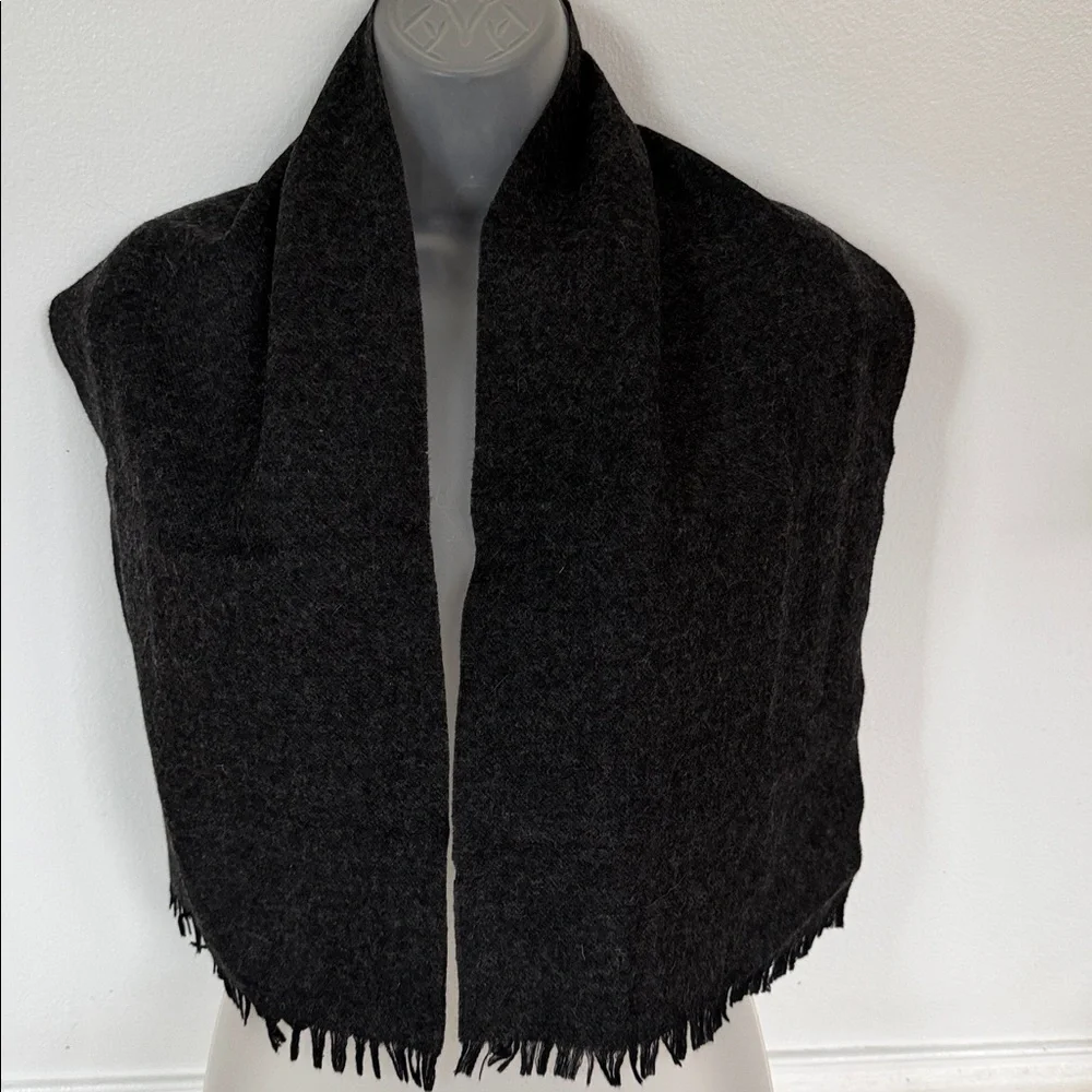 Cashmere Brand Gray 100% Wool Luxurious Cold Weather Scarf. Germany 1980’s
